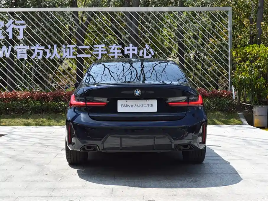 BMW 3 Series 2023 325Li M Sport Black Night Package фото 5