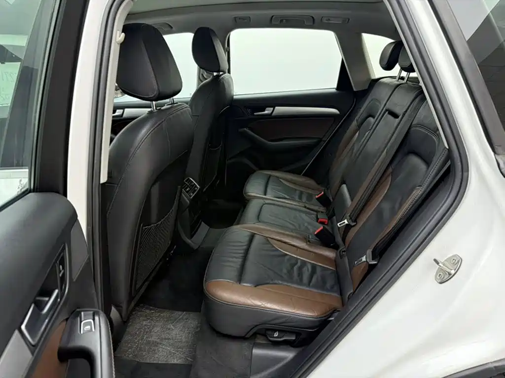 Audi Q5 2018 2017 Plus 40 TFSI Technology