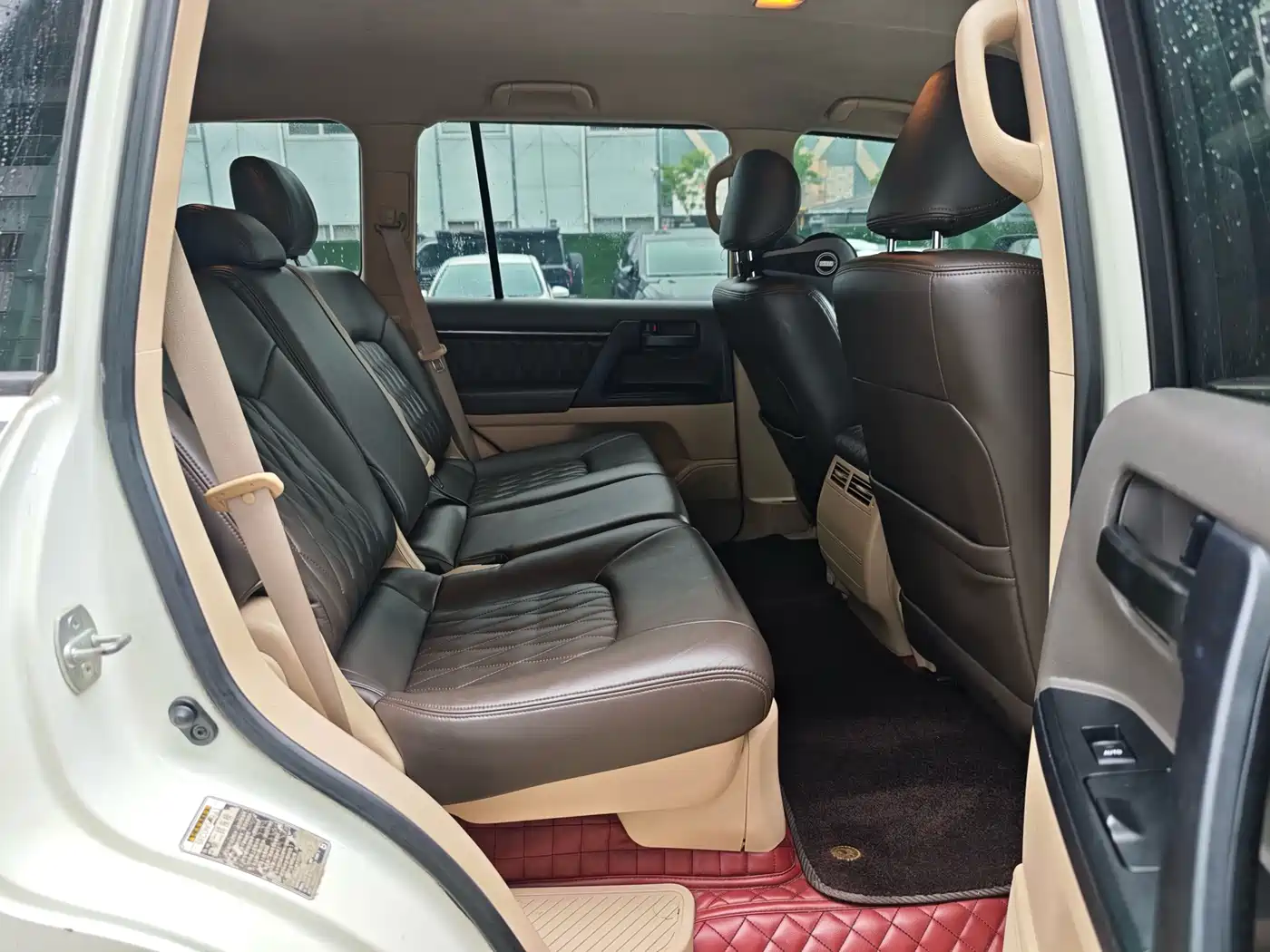 Toyota Land Cruiser (Import) 2015 2015 4.0L V6 Middle East Limited Edition