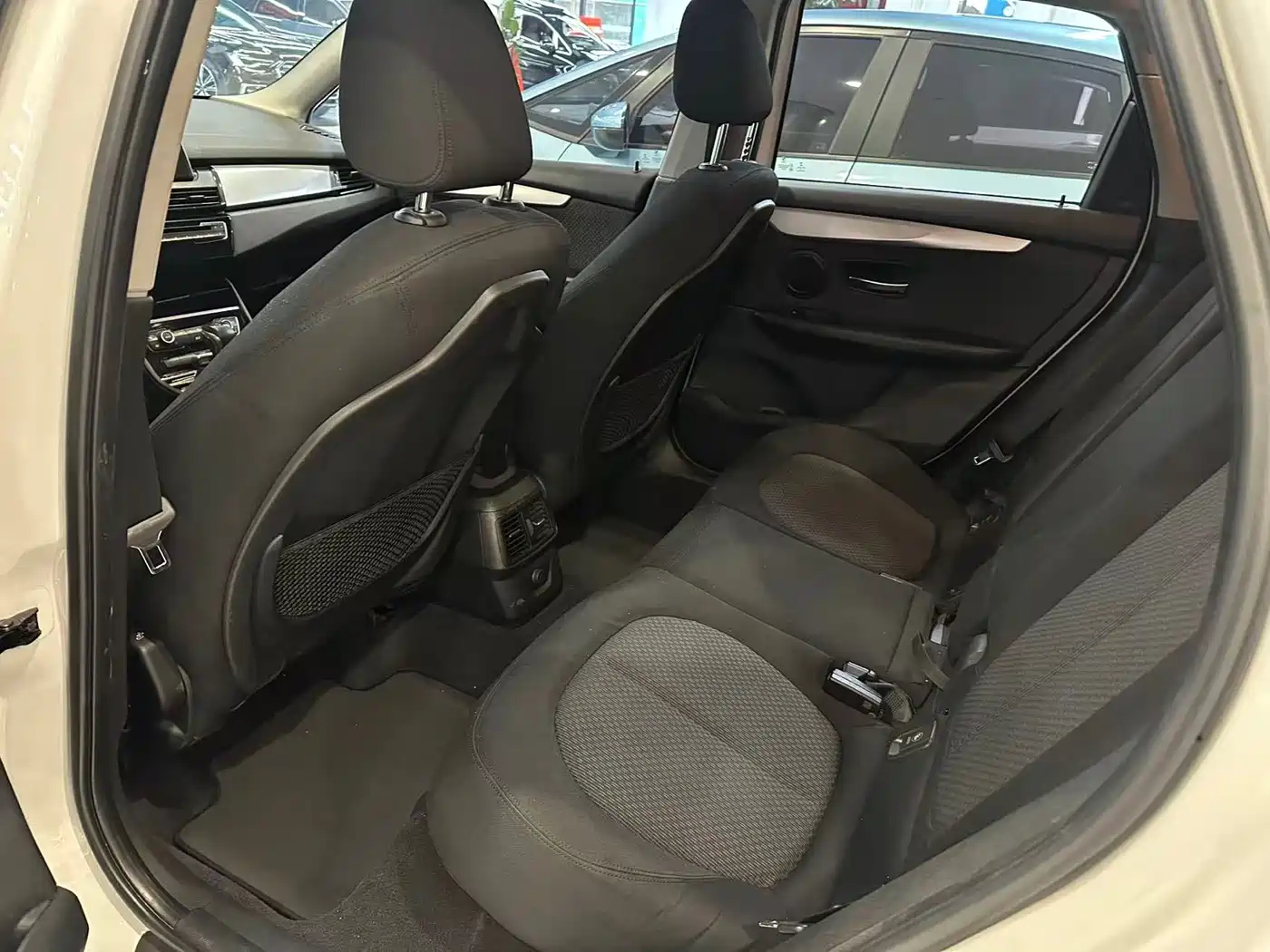 BMW 2 Series Tourer (Import) 2015 218i Leading Type фото 13