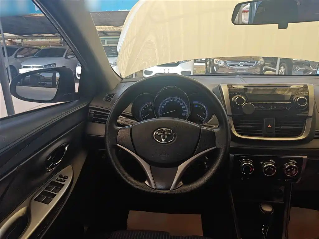 Toyota YARiS L Zhi Xuan 2016 Facelift 1.5G CVT Dynamic Edition фото 11