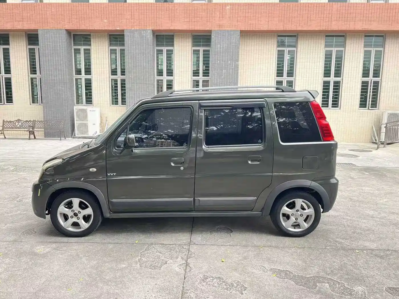 Suzuki Beidouxing X5 2013 2013 Luxury 1.4L Standard
