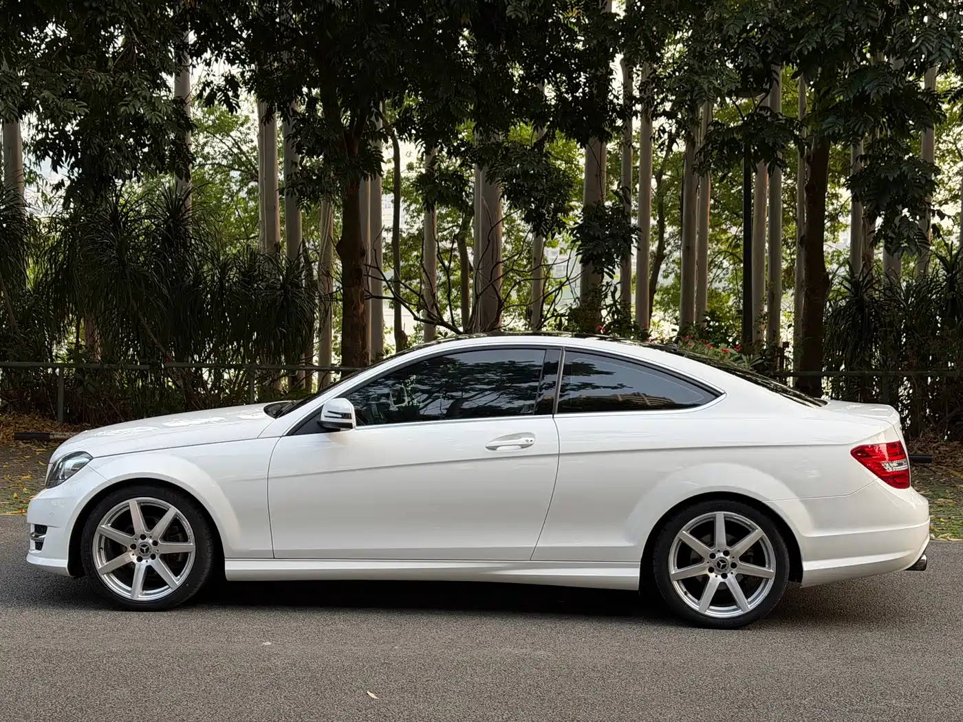 Mercedes-Benz C-Class (Import) 2013 C 180 Coupe фото 2