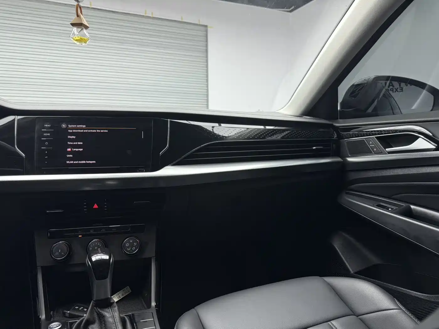 Volkswagen Passat 2024 280TSI Business Edition фото 18