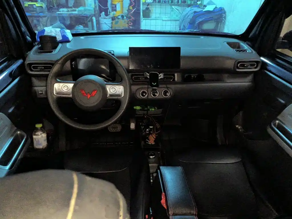 Wuling Motors Wuling Zhiguang NEV 2025 2025 Model 305km Base Version