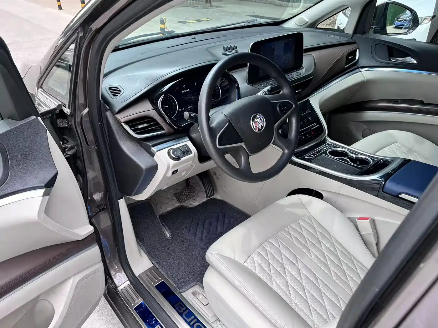 Buick GL8 2022 Land Business Class 652T Luxury фото 21