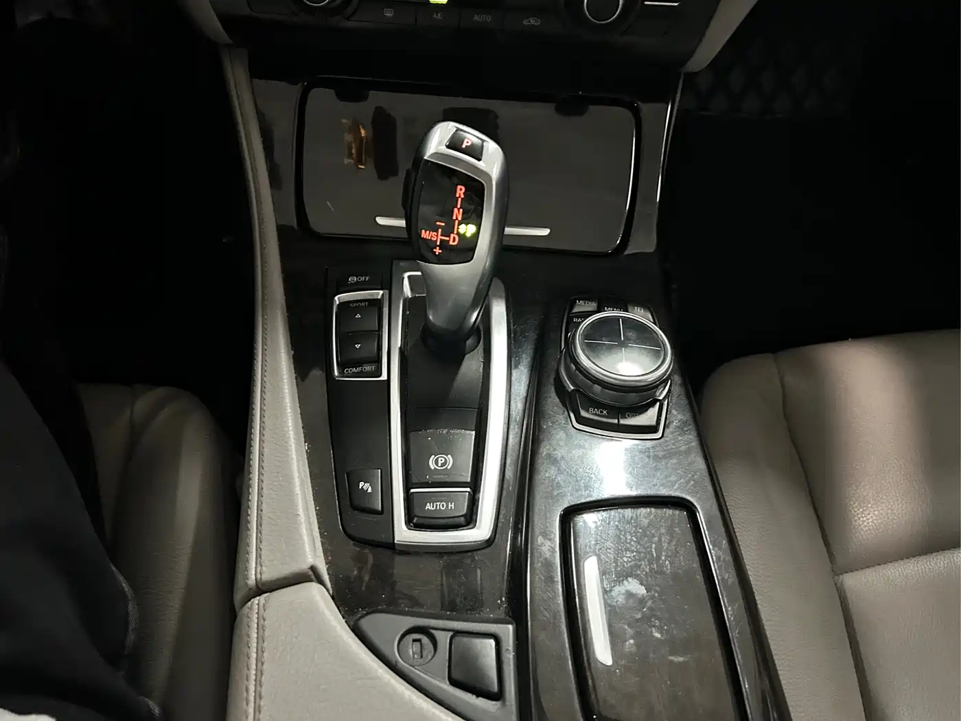 BMW 5 Series 2013 525Li Luxury фото 11