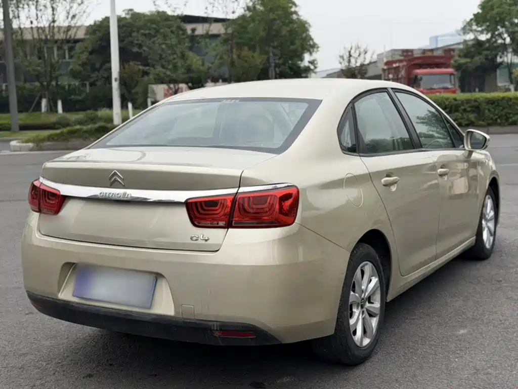 Citroën C4 C-Quatre 2017 2016 1.6L Manual Comfort