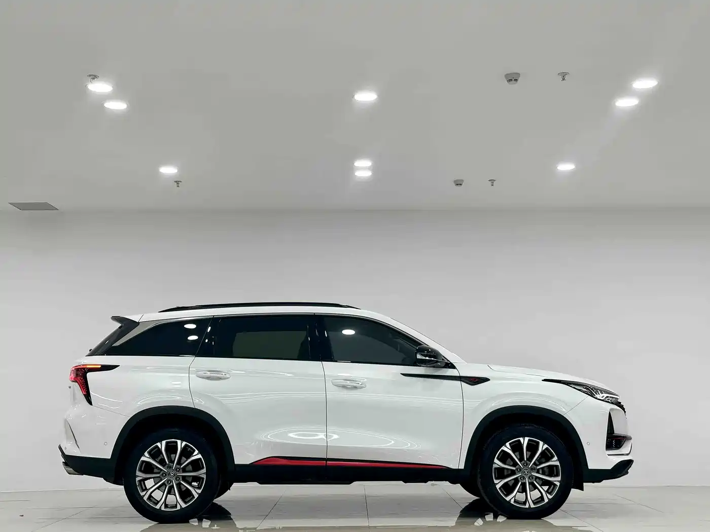 Фото 3 - Changan CS75 PLUS