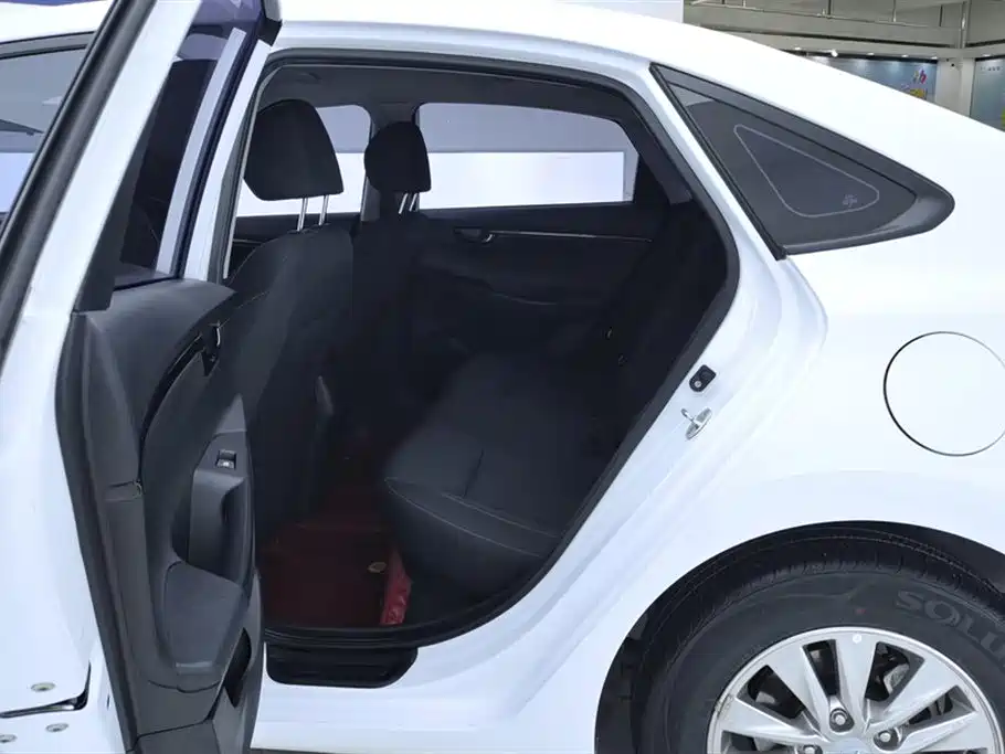 Hyundai Elantra 2020 1.6L Auto GL Pleasing Edition фото 11