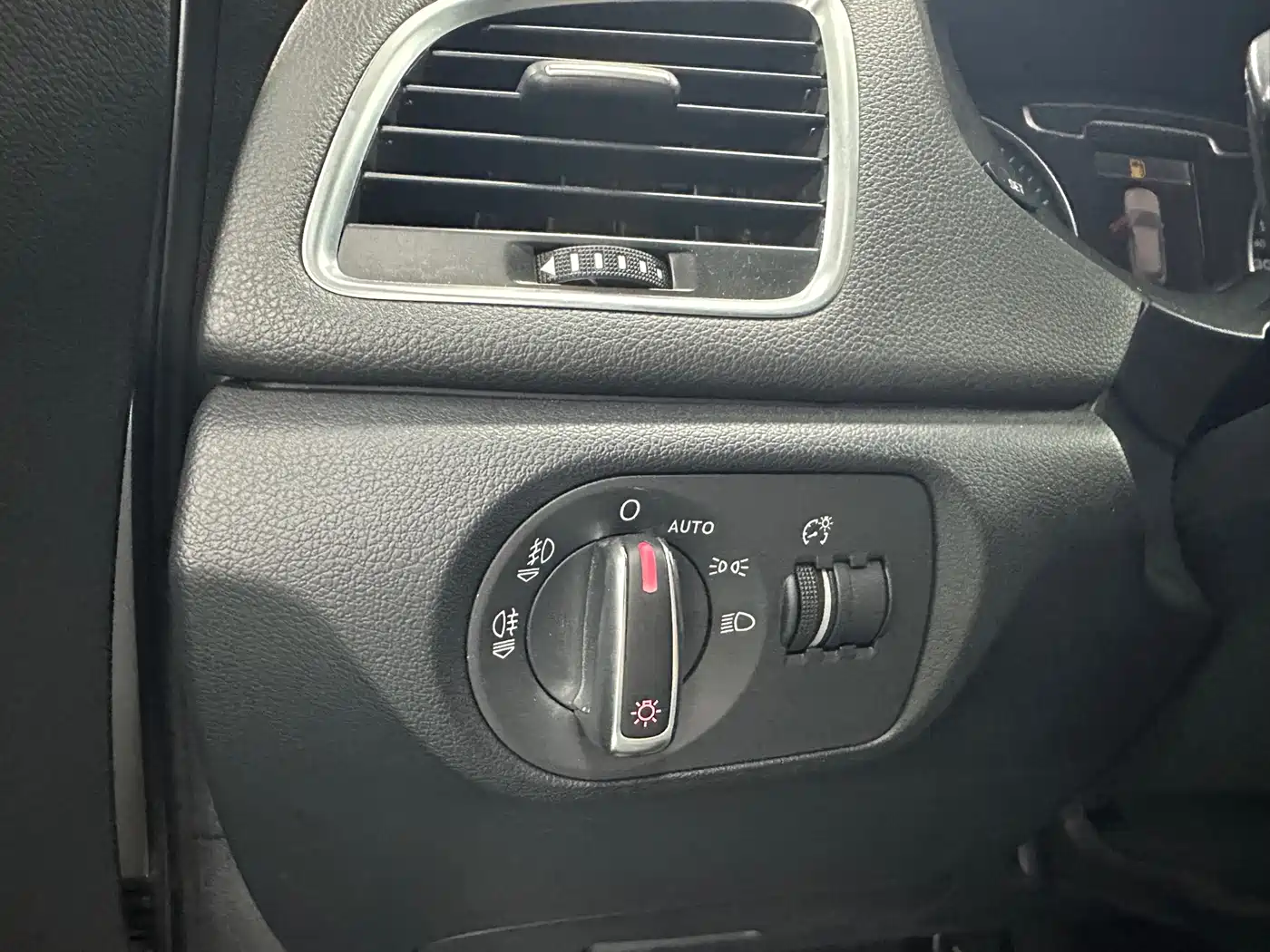 Audi Q3 2013 35 TFSI quattro Technology фото 18