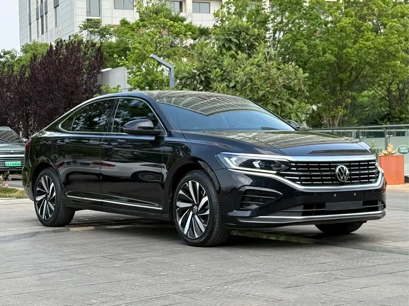 Volkswagen Passat 2022 330TSI Elite Edition фото 3