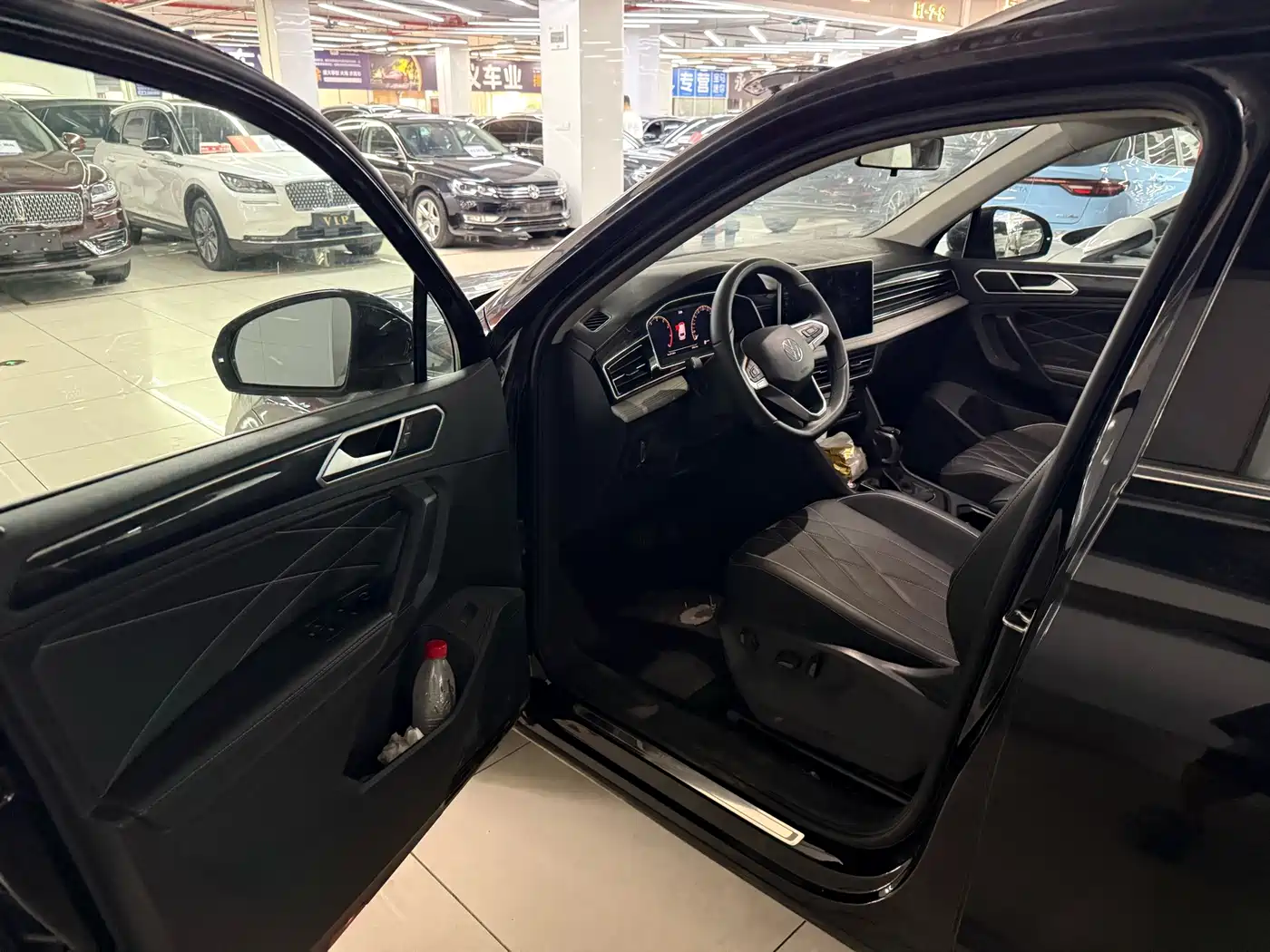Volkswagen Tiguan L 2025 2024 300TSI Auto 2WD Smart Edition