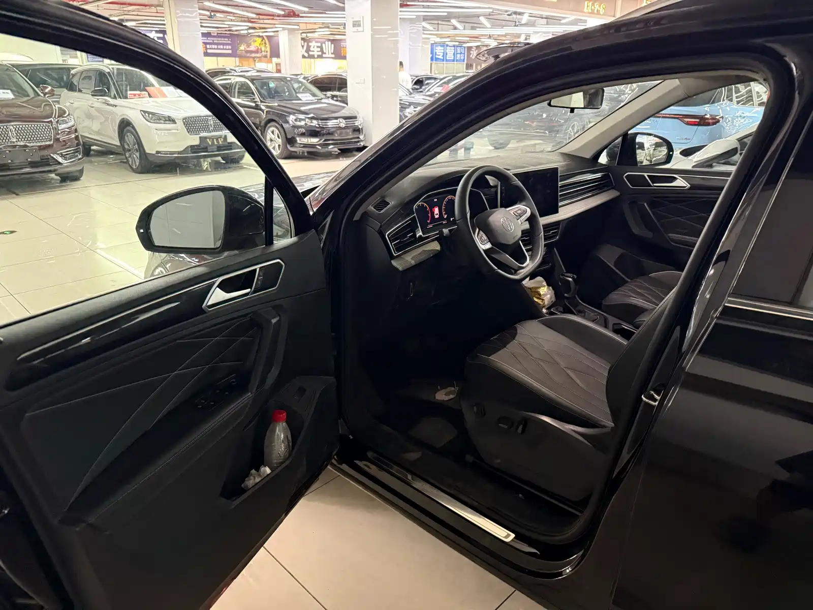 Фото 4 - Volkswagen Tiguan L