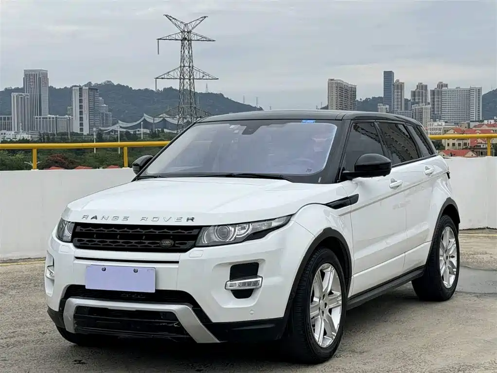 Land Rover Range Rover Evoque 2015 2.0T 5-Door Dynamic Edition