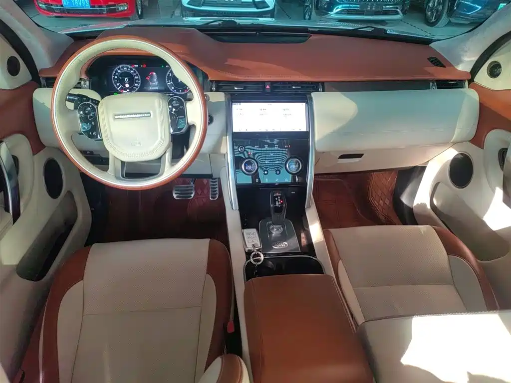 Land Rover Discovery Sport 2021 249PS R-Dynamic S Performance Edition фото 10