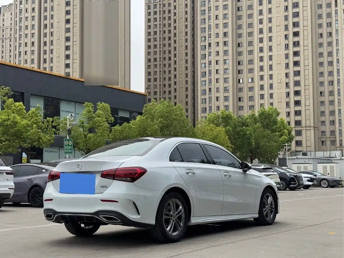 Mercedes-Benz A-Class 2022 Facelift A 180 L Sport Sedan фото 4