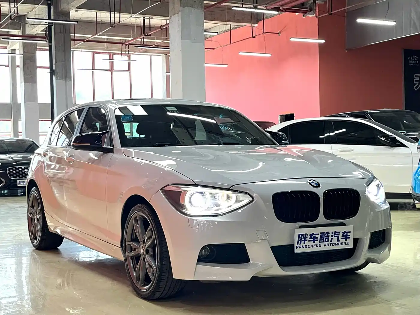BMW 1 Series (Import) 2013 Facelift 116i Leading Model фото 3