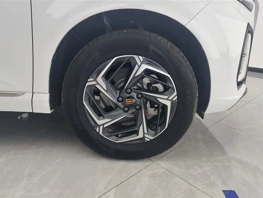 Hongqi HS3 2023 1.5T 2WD Virtue Edition фото 6