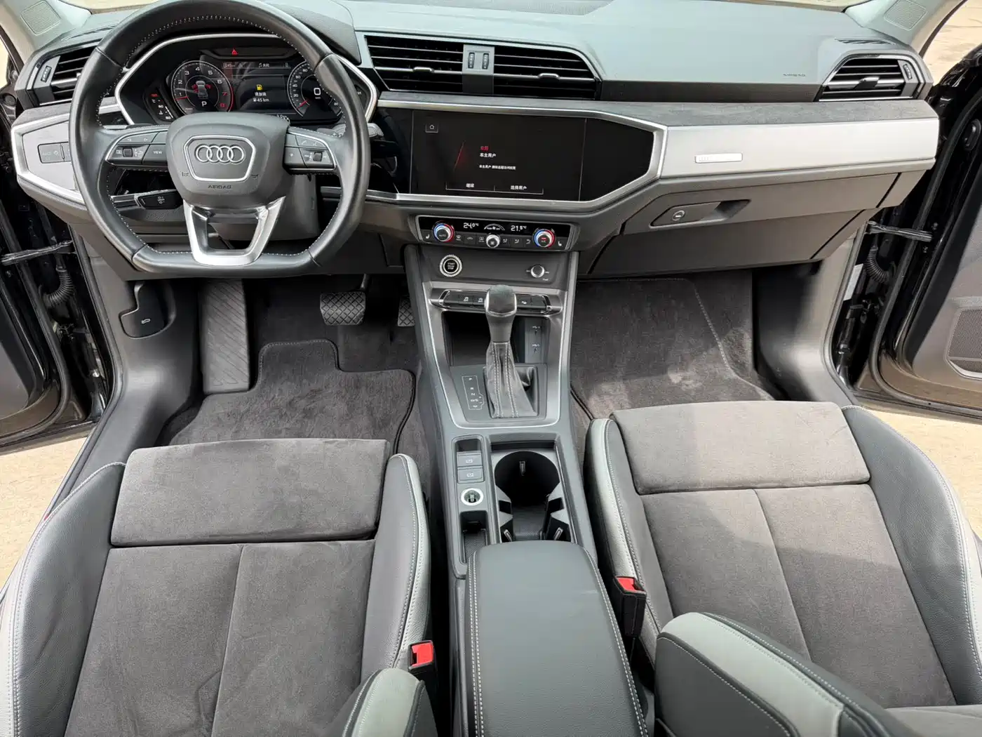 Audi Q3 2022 35 TFSI Fashion Dynamic фото 18