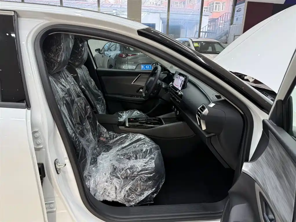 Photo 21 - Citroën Versailles C5 X