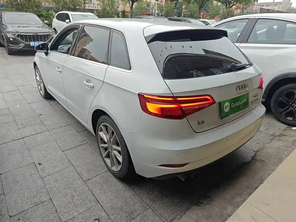 Audi A3 2017 Sportback 35 TFSI Progressive фото 5