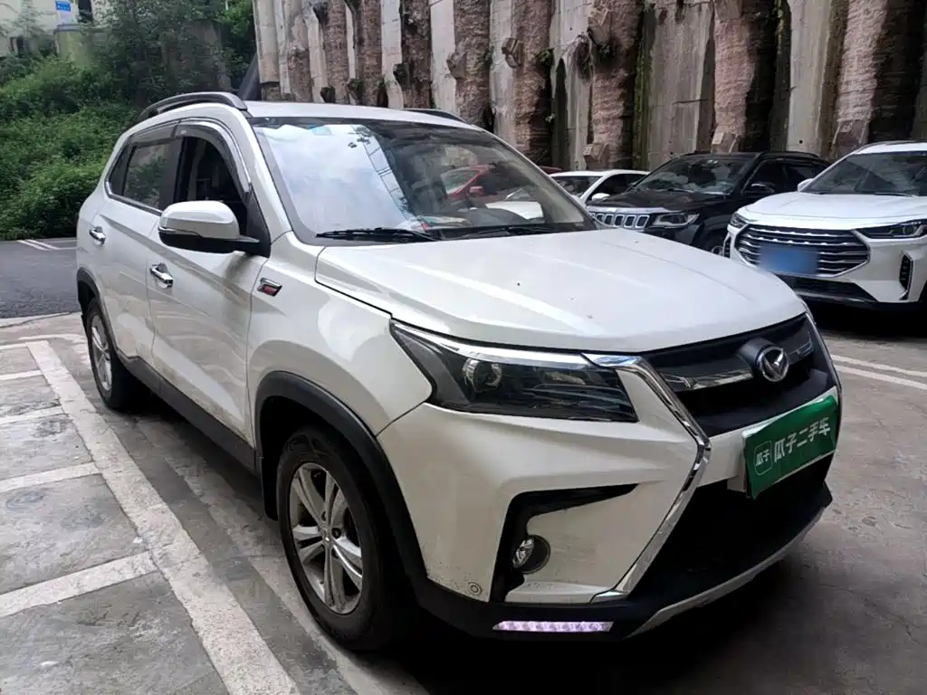 BAIC Huansu S5 2017 2017 1.3T Manual Deluxe