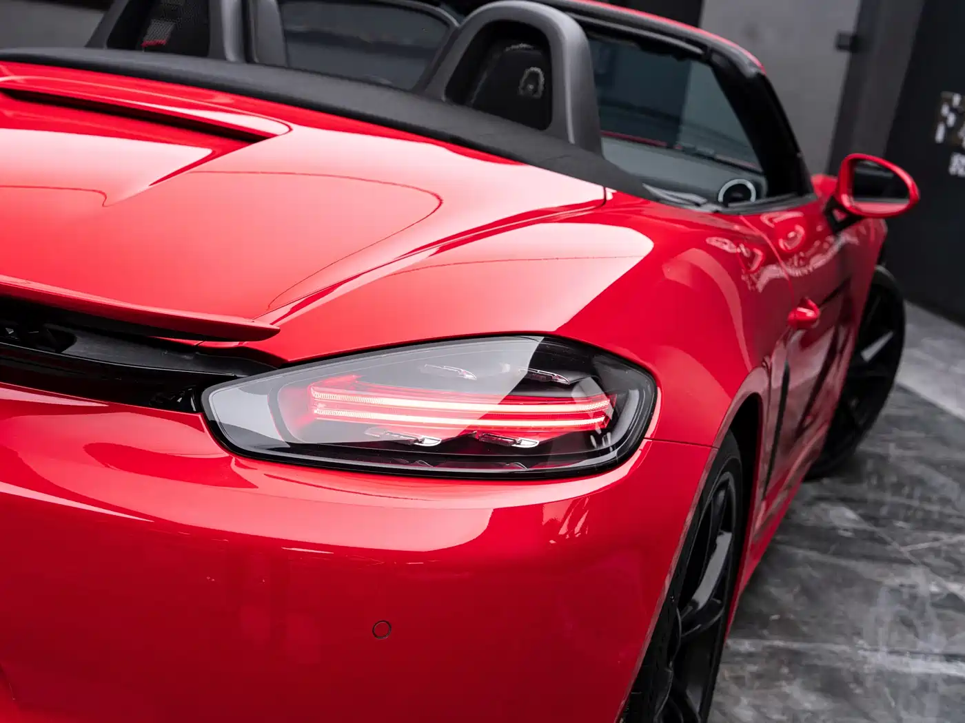 Porsche 718 2018 Boxster 2.0T фото 12