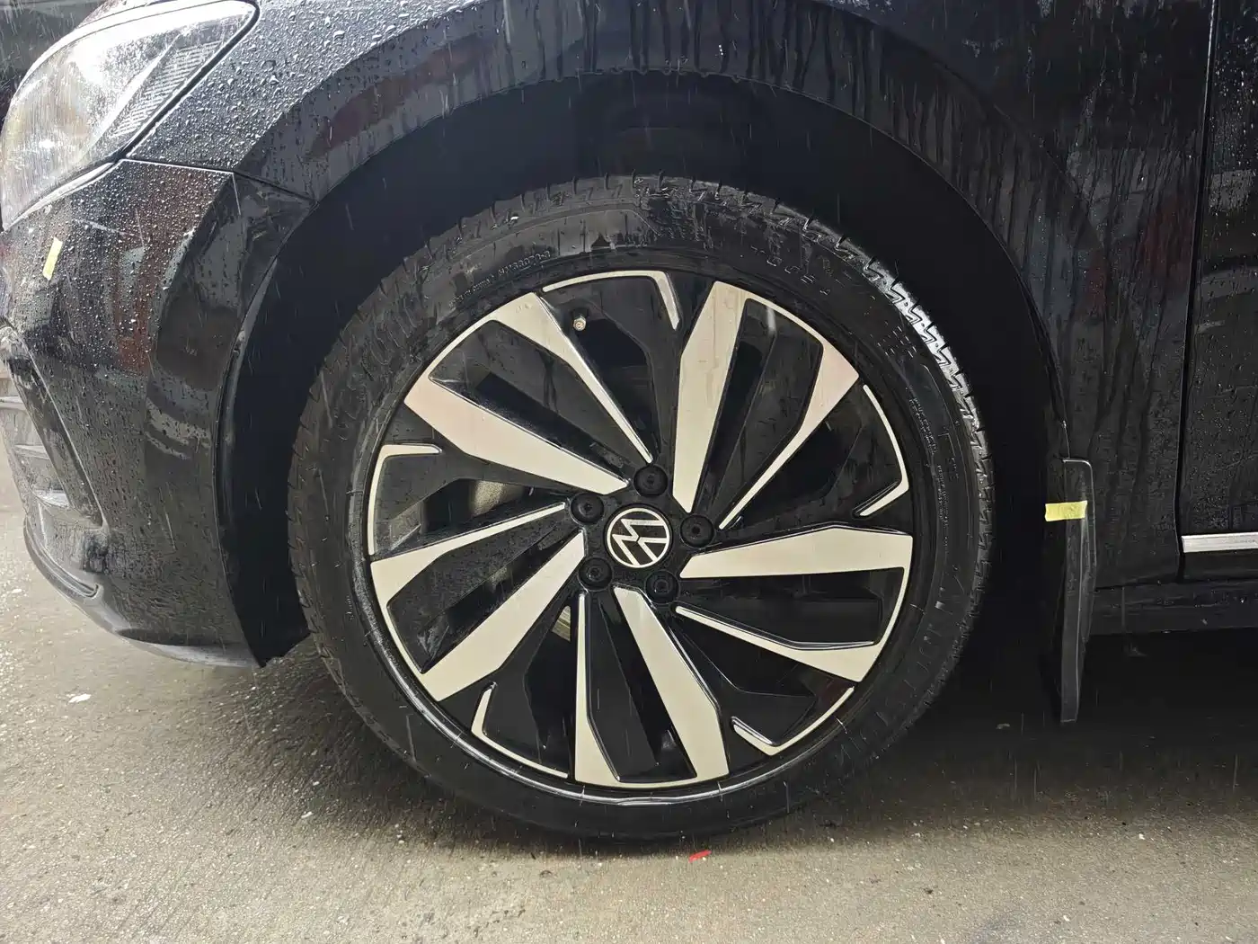 Volkswagen Passat 2023 Facelift 330TSI Elite Edition фото 17