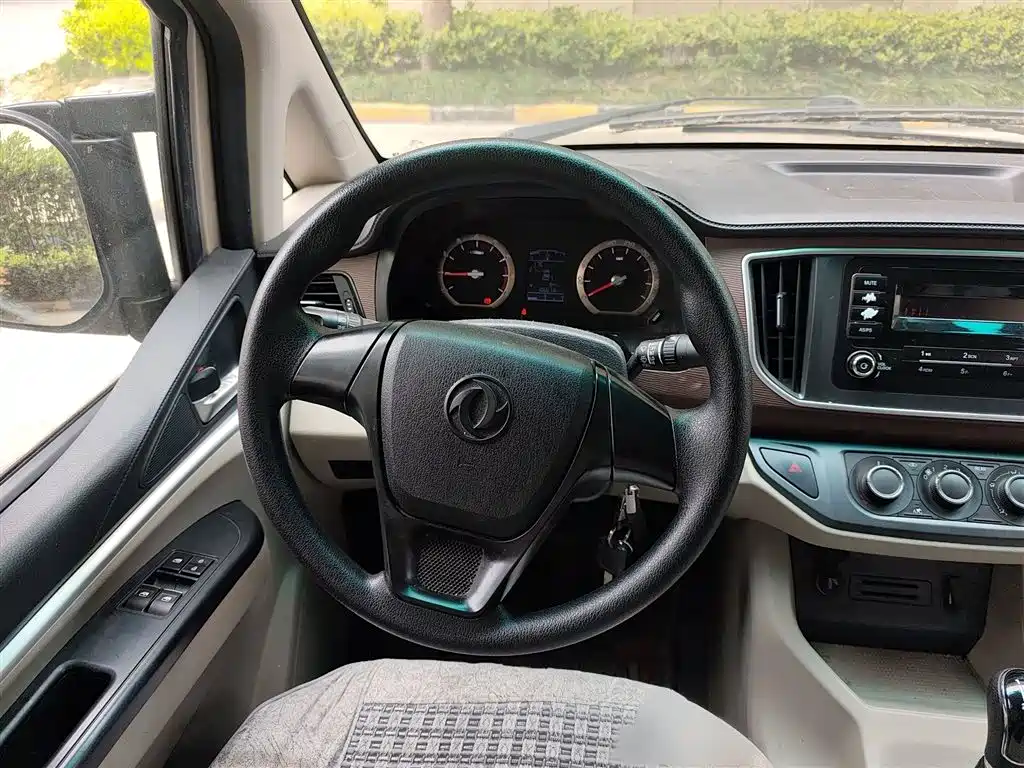 Фото 3 - Dongfeng Fengxing Lingzhi