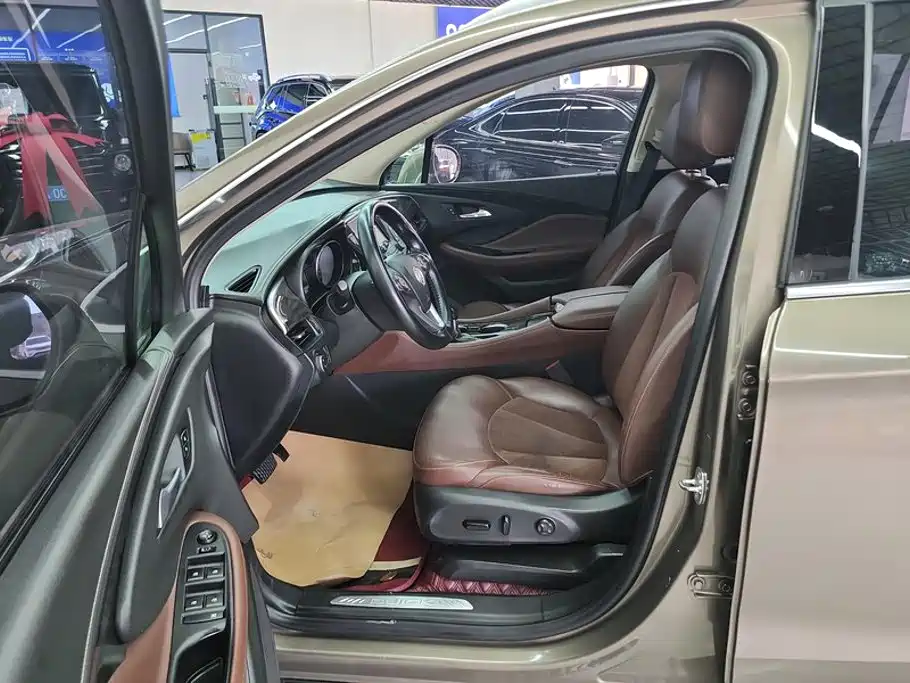 Photo 9 - Buick Envision Plus