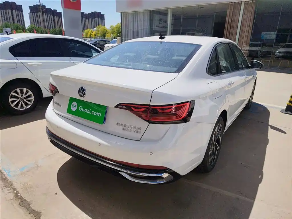 Volkswagen Sagitar 2023 300TSI DSG Surpassing Edition фото 7