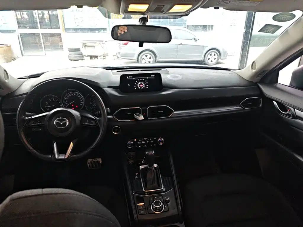 Фото 10 - Mazda CX-5