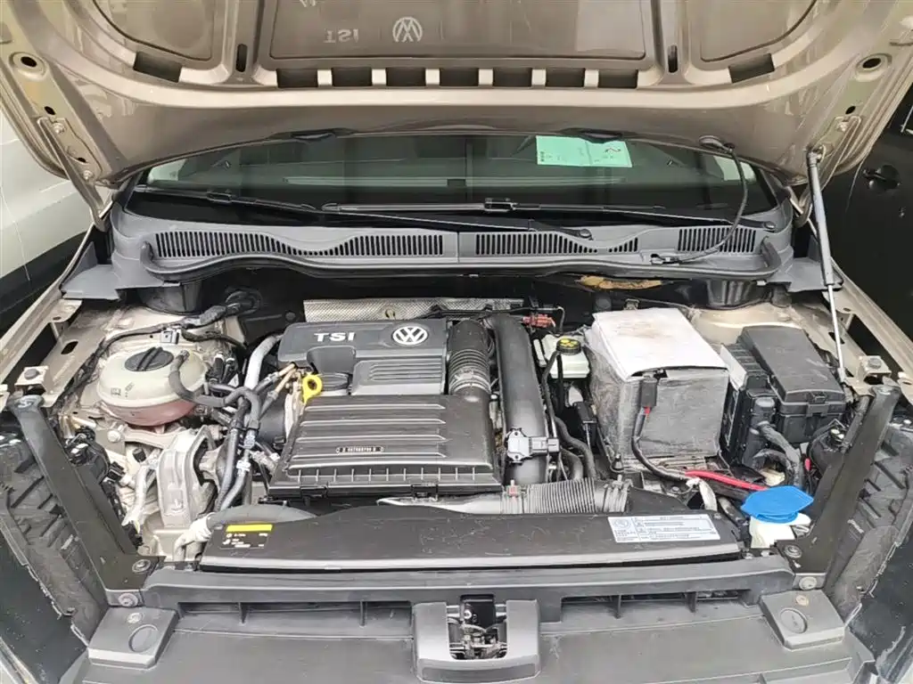 Volkswagen Golf Sportsvan 2016 230TSI Automatic Progressive фото 20