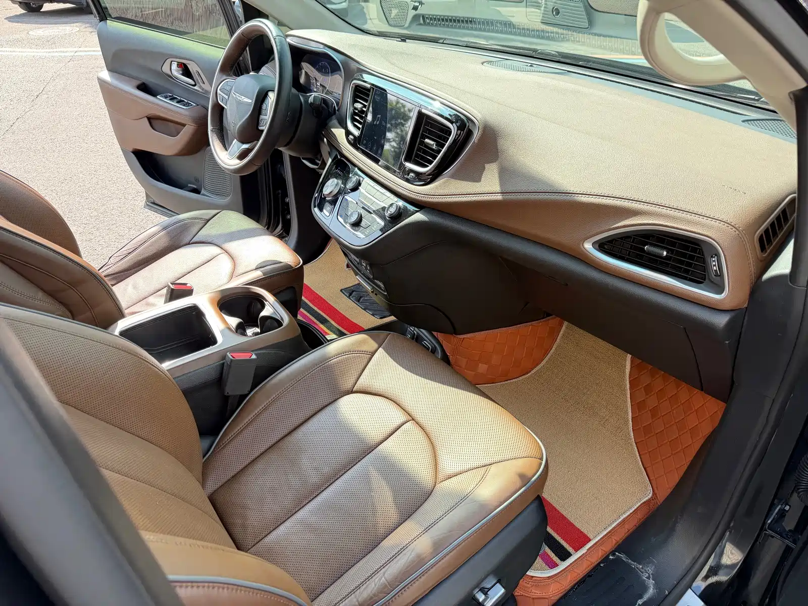 Фото 7 - Chrysler Pacifica