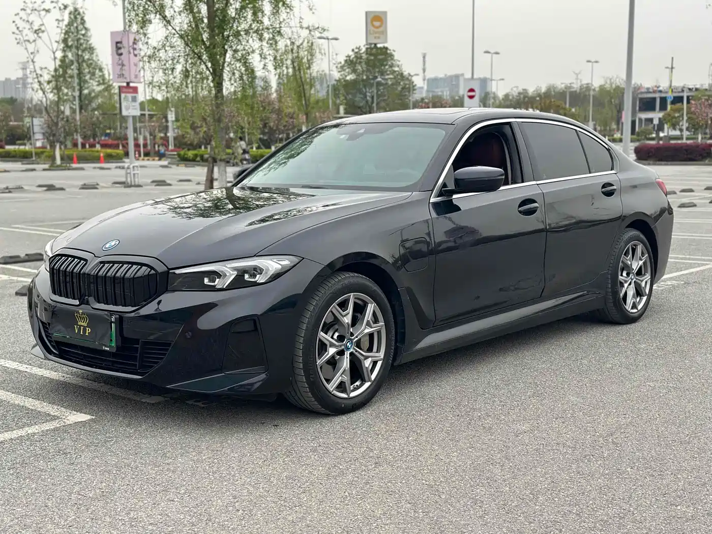 BMW i3 2022 eDrive 35 L