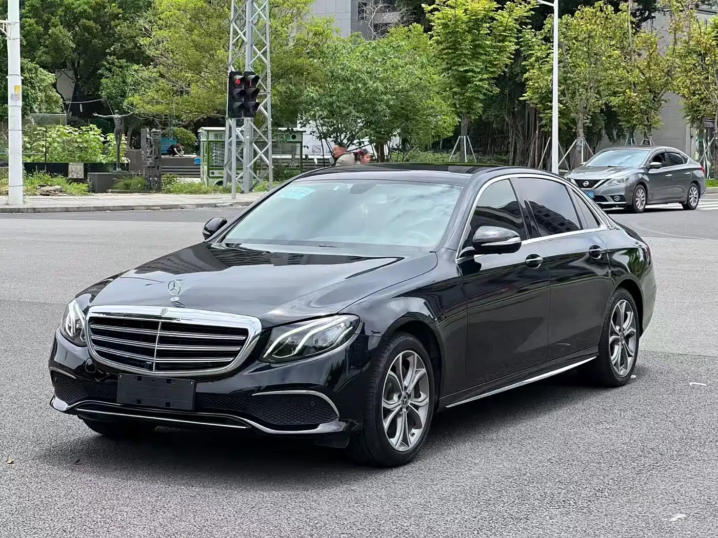 Mercedes-Benz E-Class 2020 E 300 L Sport Fashion Model фото 9