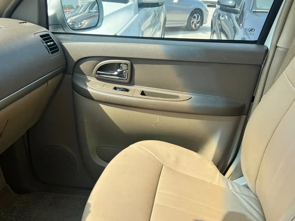 Buick GL8 2013 2.4L Comfort Edition фото 9
