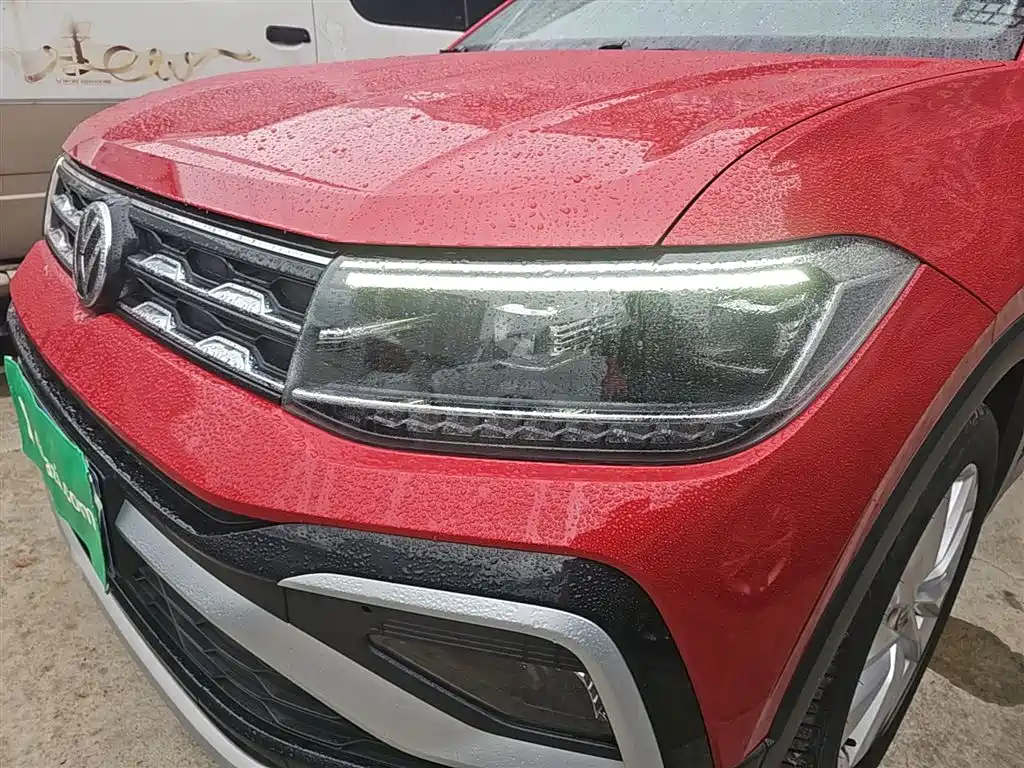 Volkswagen T-Cross 2019 1.5L Automatic Comfort Edition фото 23