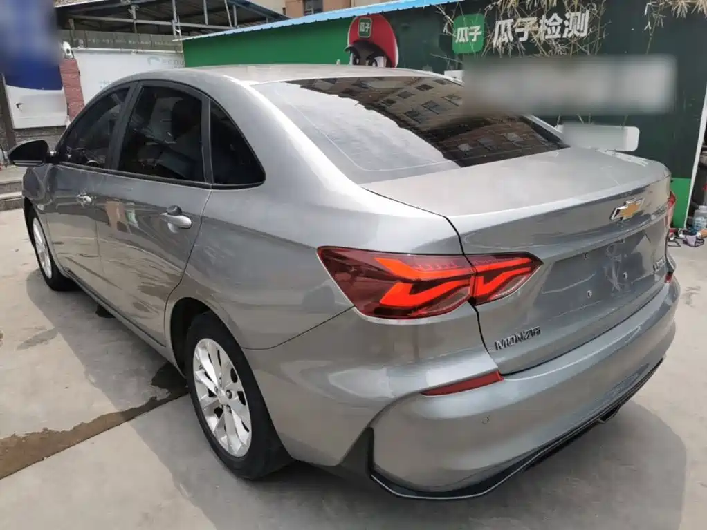 CHEVROLET CRUZE
