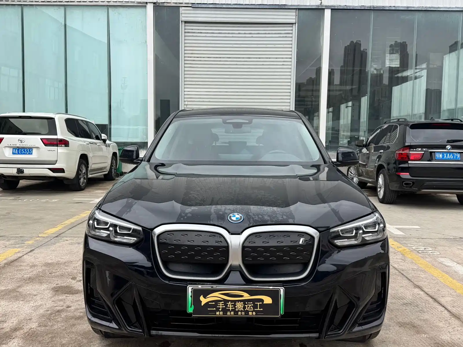 Фото 2 - BMW iX3