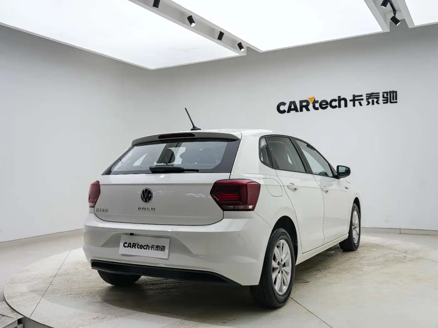 Volkswagen Polo 2021 Plus 1.5L Automatic Colorful Tech Edition фото 21