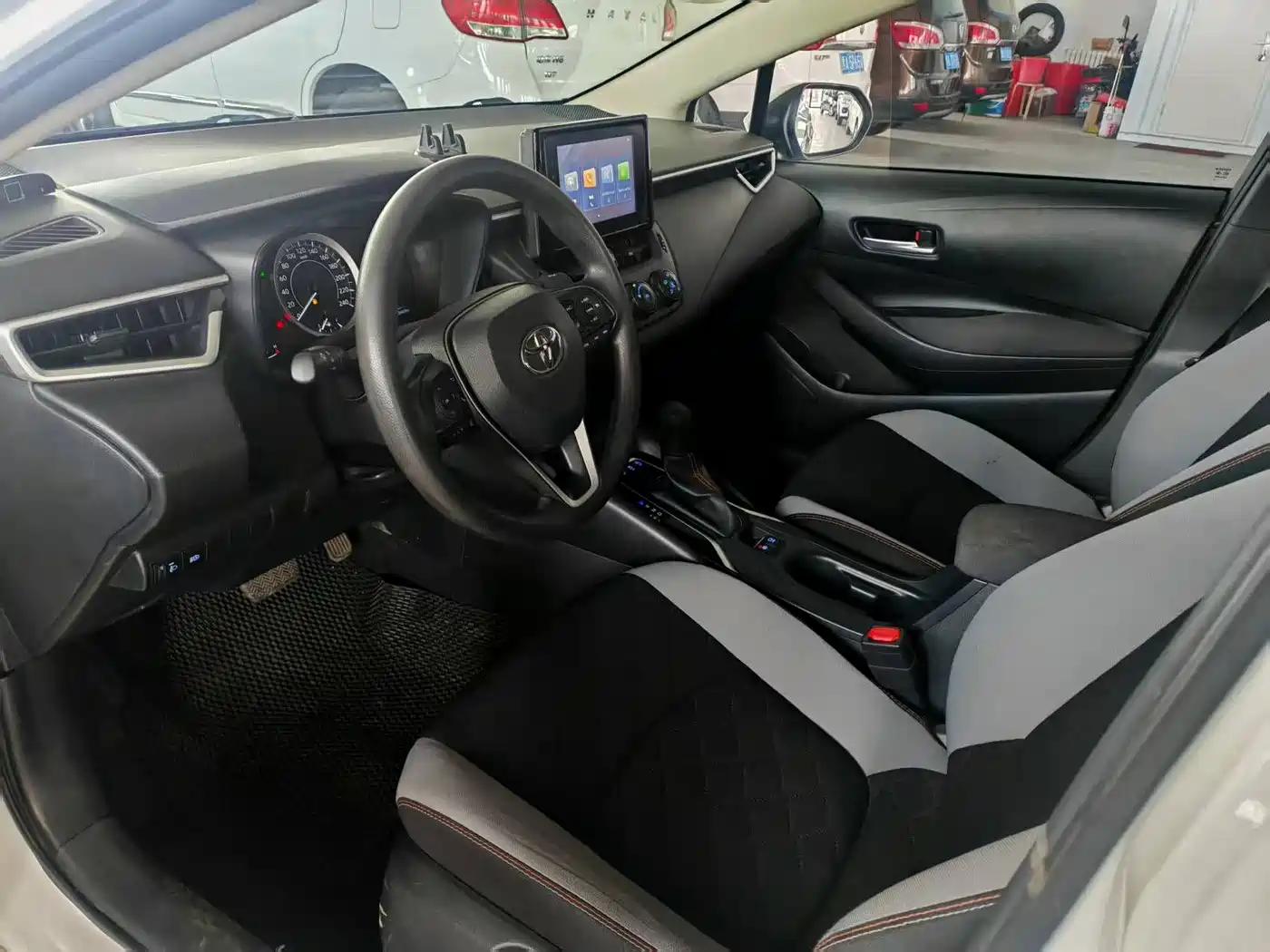 Toyota Corolla 2023 1.2T Pioneer Edition фото 11