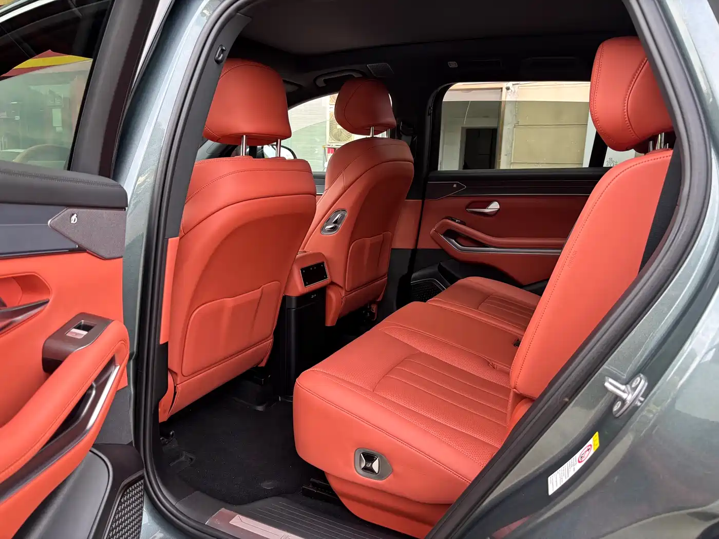 BYD Tang L 2025 DM 175KM Drone Player Edition фото 10