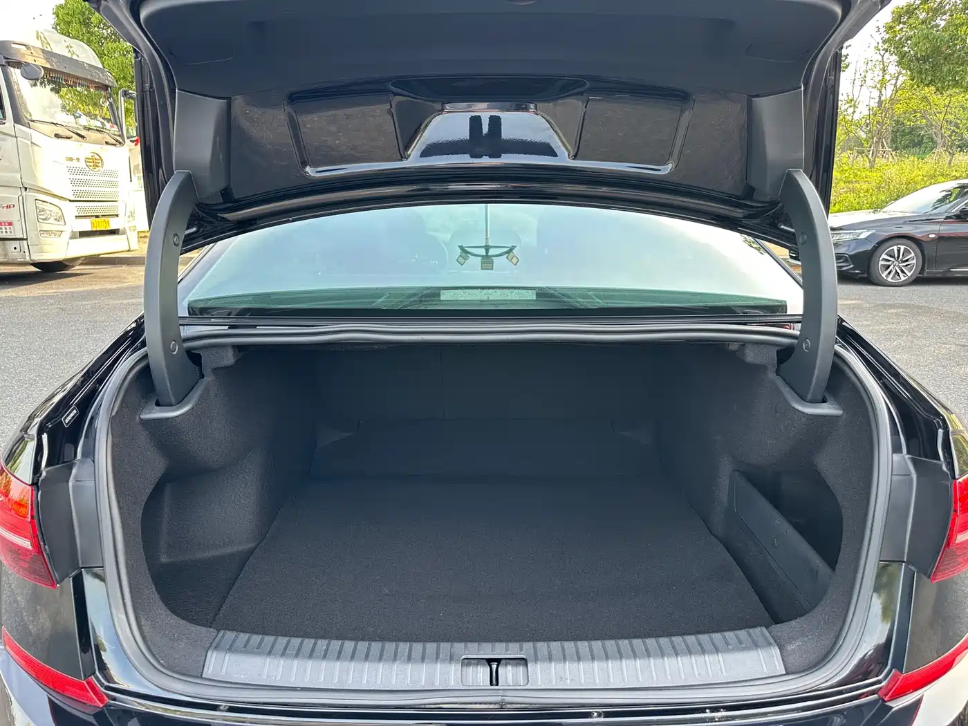 Volkswagen Passat 2019 330TSI Elite Version China VI фото 19