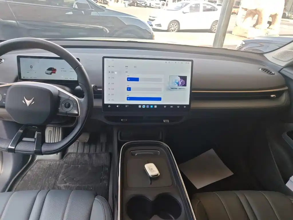 ARCFOX T1 2026 2025 425 Base Version