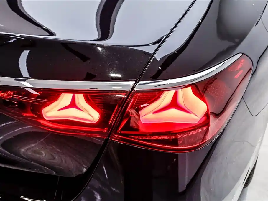 Mercedes-Benz E-Class 2025 Facelift E 300 L Luxury фото 19