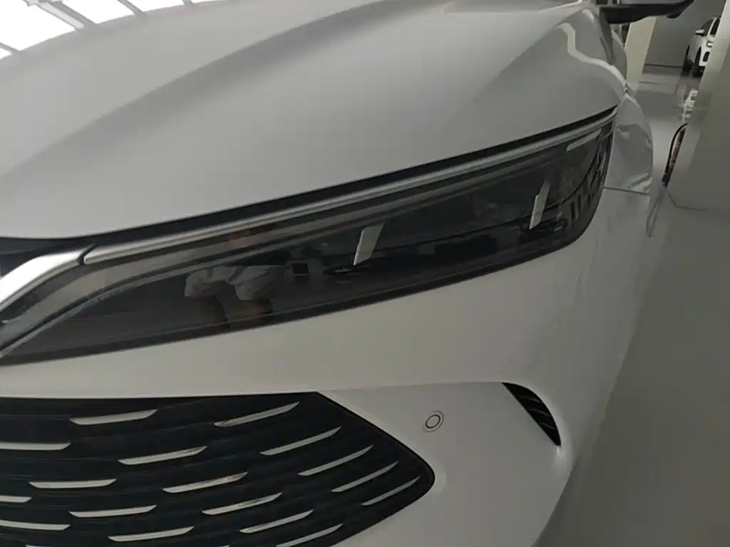 BYD Qin L 2025 2025 DM-i Smart Drive Edition 120KM Surpassing