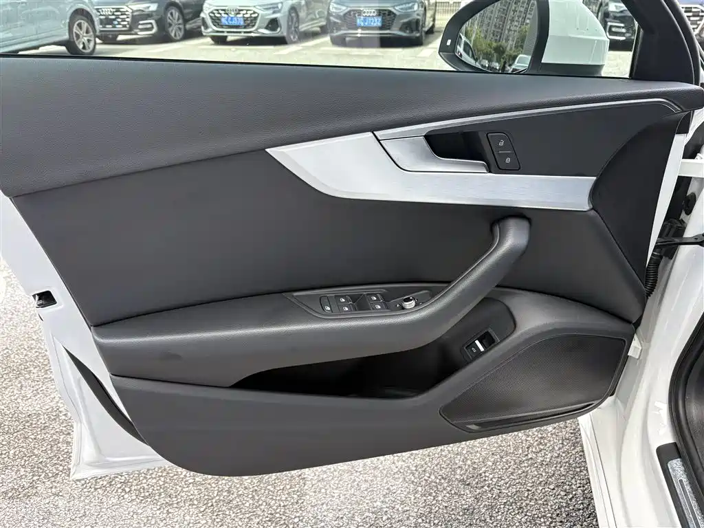 Audi A4L, миниатюра 13