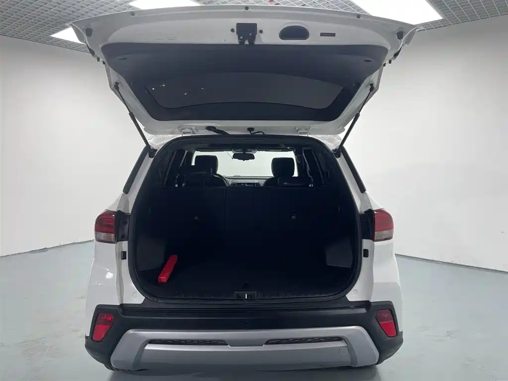 Hyundai Beijing Hyundai ix35 2019 1.4T DCT 2WD Zhiyong·Enjoy China V фото 10